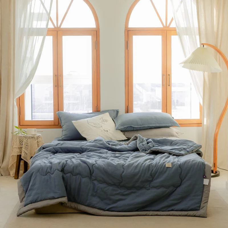 Japanese Summer Quilt – Lightweight Polyester Comforter
