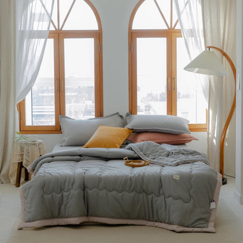 Japanese Summer Quilt – Lightweight Polyester Comforter