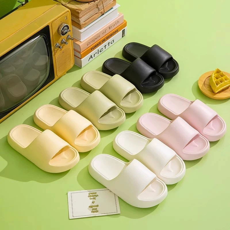 Unisex Non Slip Bathroom Home Slippers Soft Sole EVA Pillow Slides Summer Flat Beach Sandals Woman Thick Platform Cloud Slippers
